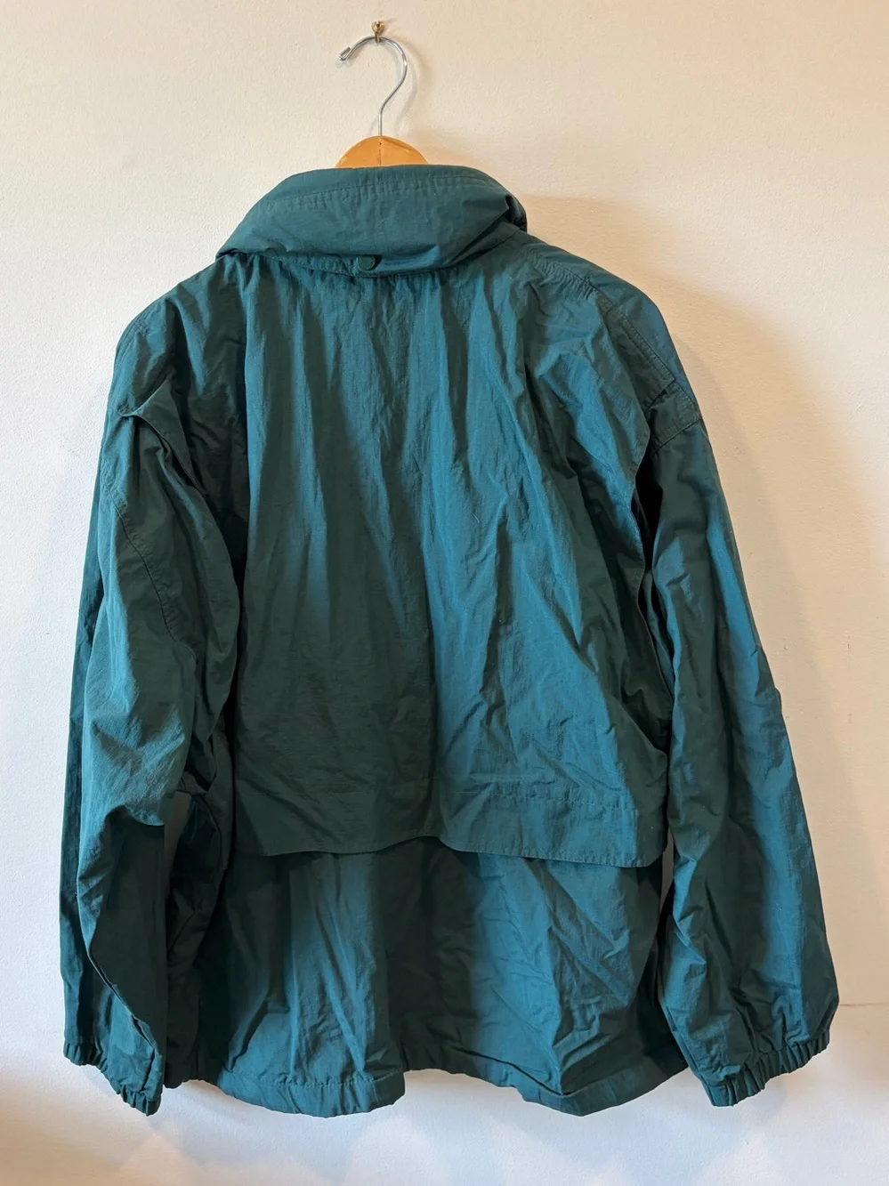 Dockers Golf Packable Windbreaker
